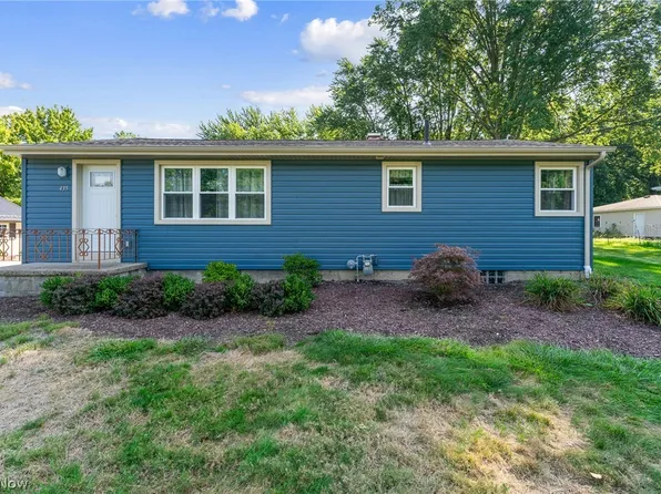 435 Cedar Dr, Cortland, OH 44410