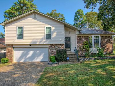 12910 Pleasant Forest Dr, Little Rock, AR, 72212