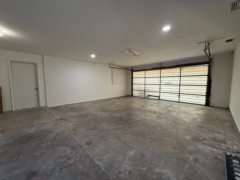 1383 Providence Blvd — Photo 15