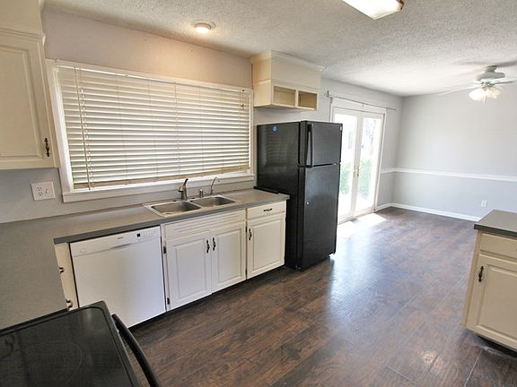 5th image of 2512 Beechwood St