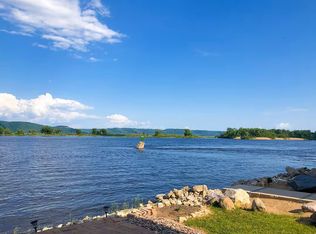 314 S Marina Dr, Brownsville, MN 55919