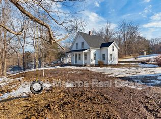 620 Town St, Moodus, CT 06469