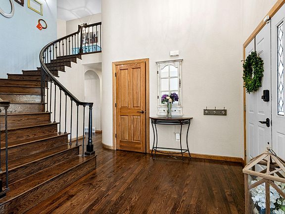 4th image of 15420 Holbein Dr
