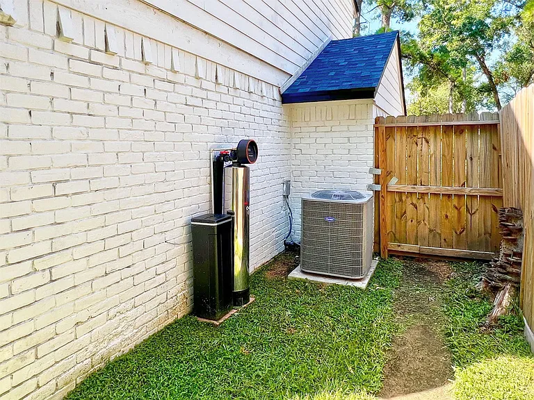 16902 Summit Oaks Ln — Photo 21
