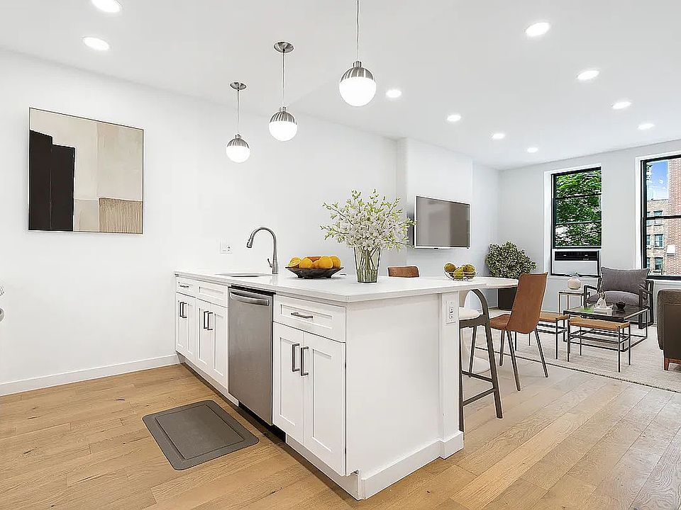 1st image of 786 President St #2L