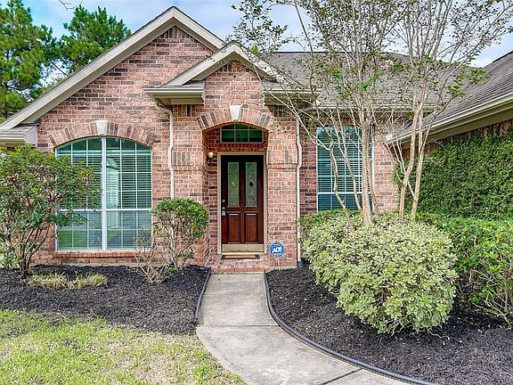 4th image of 16006 Aberdeen Forest Dr