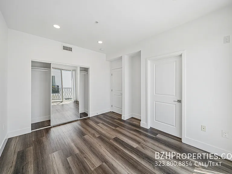 6006-6002 Klump Ave — Photo 50