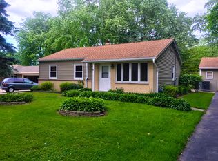 W200N9516 Woodside Ln, Menomonee Falls, WI 53051