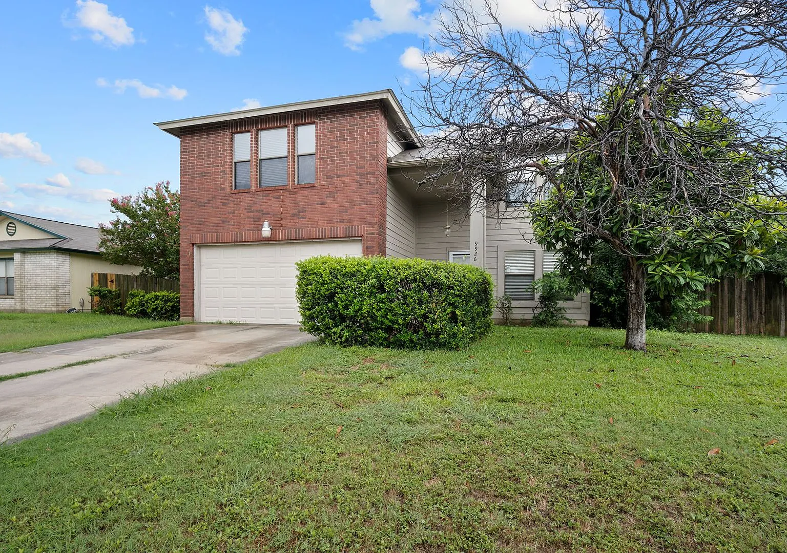 3-bedroom, 2.5 bathroom located in Northwest Crossing Subdivision — Photo 3