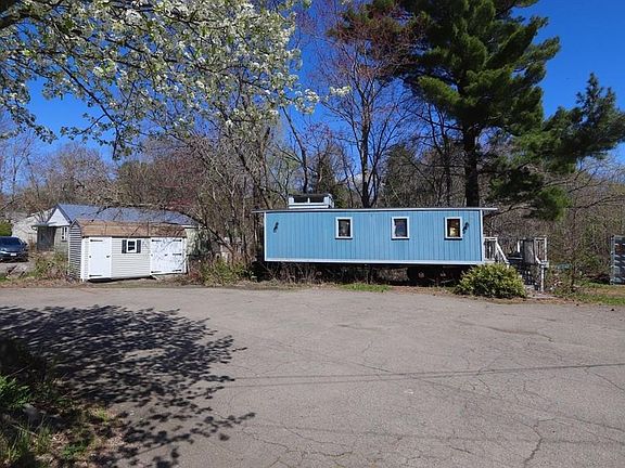 5th image of 166 Eastern Ave