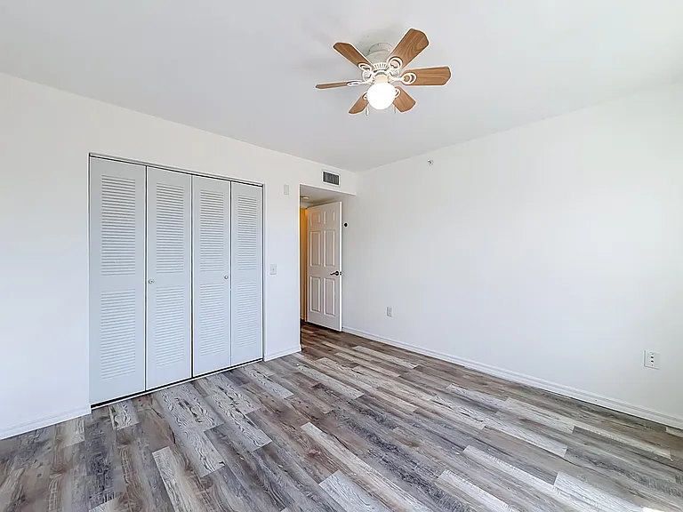 1119 Villa Ln #1119 — Photo 27