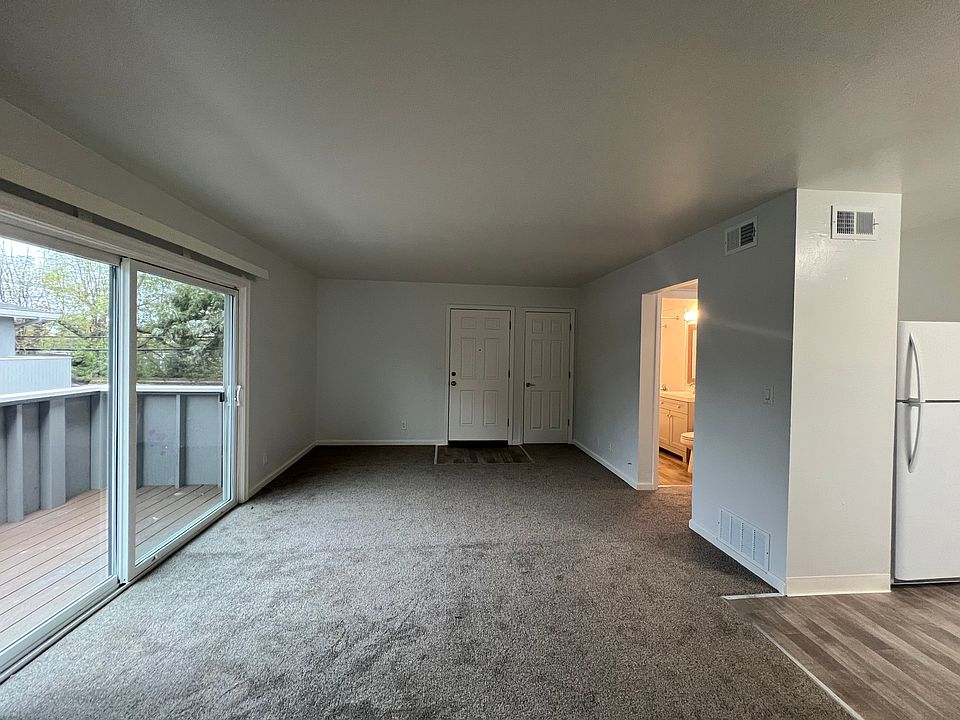 1st image of 3419 Agate Dr APT 4