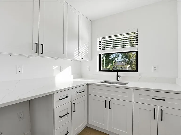 3903 15th St SW — Photo 29
