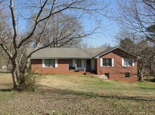 2 Foster Dr, Newnan, GA 30263