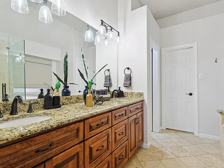 2604 Brandi Ln — Photo 19
