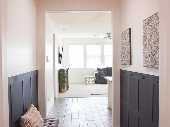3rd image of 1631 E Verano Way