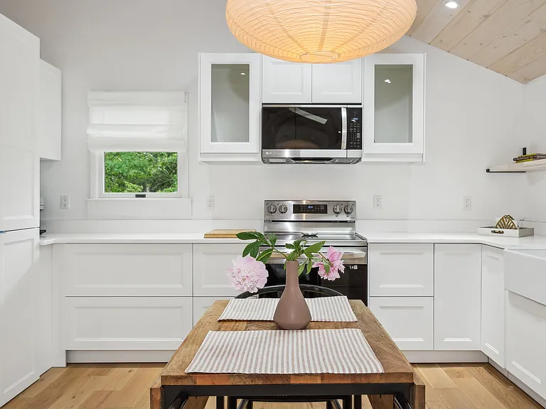 11 Shell Rd — Photo 5