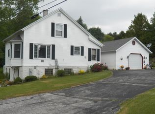 1602 Silver Creek Rd, Manitowoc, WI 54220