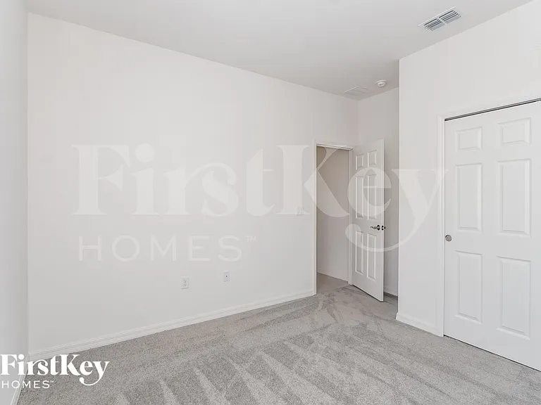 519 Crown Rose Dr — Photo 14
