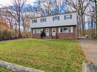520 Wood Ave #522, North Brunswick, NJ 08902