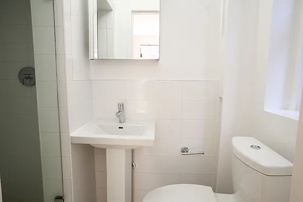 Rented by Stonehenge NYC LLC | media 8