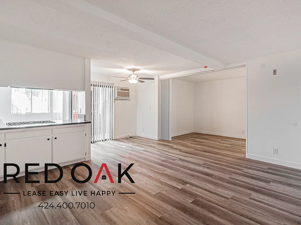 8614 Woodley Ave #219