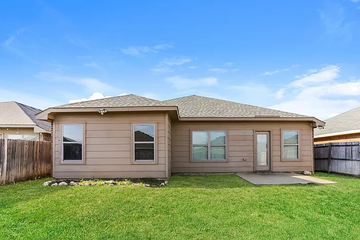 9021 Curacao Dr — Photo 15