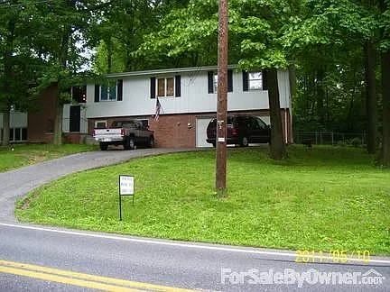 993 Nissley Rd photo 1