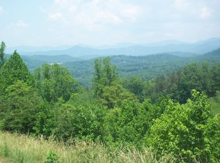 7 Gibson Rd, Franklin, NC 28734