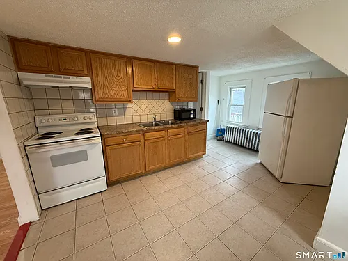 58 Kellogg St Photo 1
