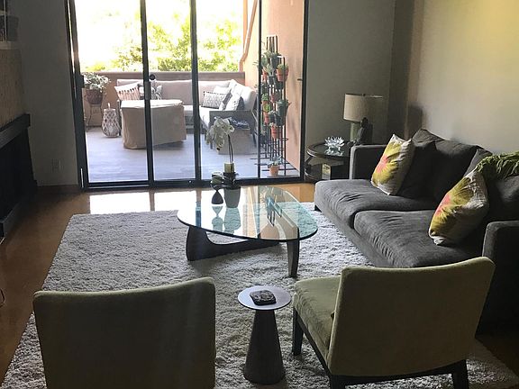 4th image of 2276 S Beverly Glen Blvd Unit 105
