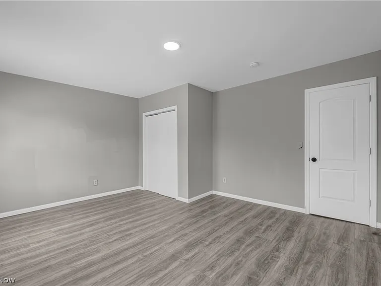 3010 Daisy Ave #UP — Photo 6