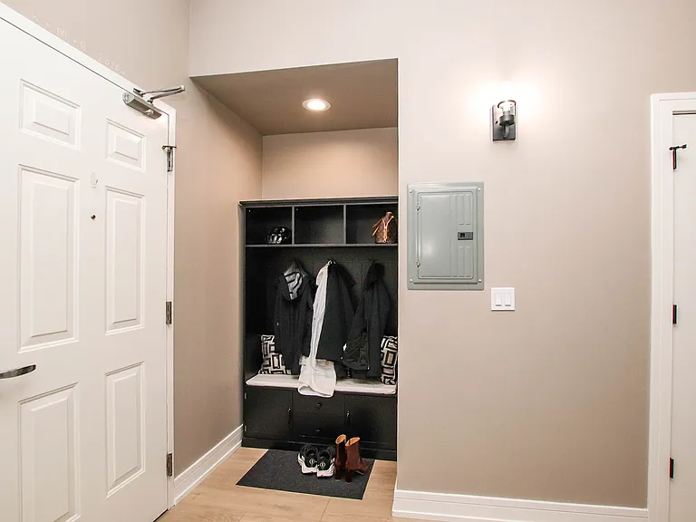 340 W Superior St #1604 — Photo 30
