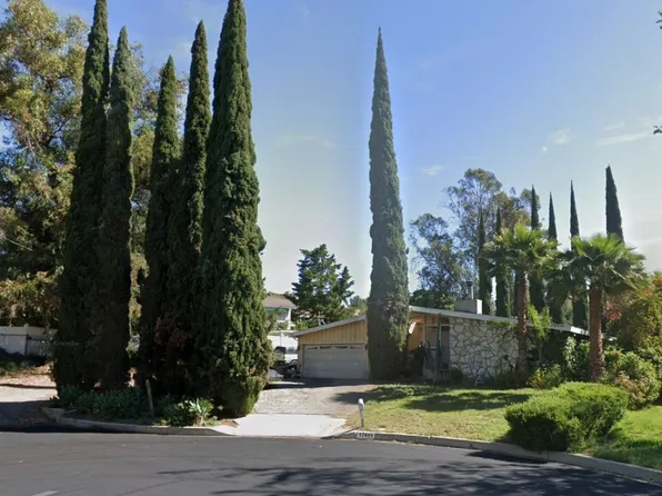 17441 Mayflower Dr, Granada Hills, CA 91344