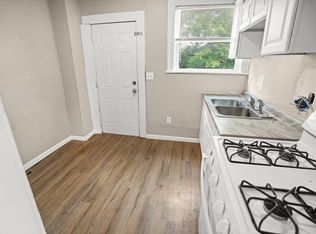5209 Montgomery Rd #2, Cincinnati, OH 45212