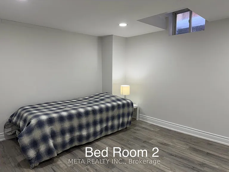 136 Lawson Rd #BASEMENT — Photo 10