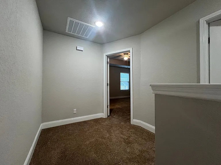 7417 Savannah Brks — Photo 13