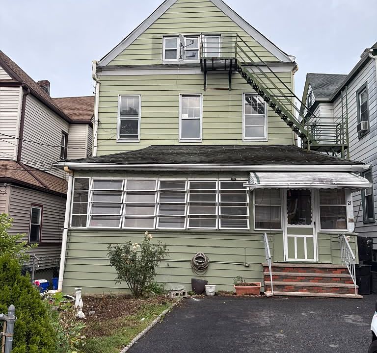 1st image of 21-23 High St #2