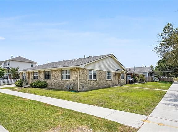 3rd image of 6029 Bellaire Dr