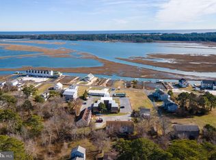 7661 E Side Rd #8, Chincoteague Island, VA 23336