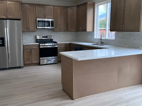 871 Yosemite Dr, Chula Vista, CA 91914
