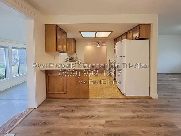 249 Rachel Rd — Photo 4