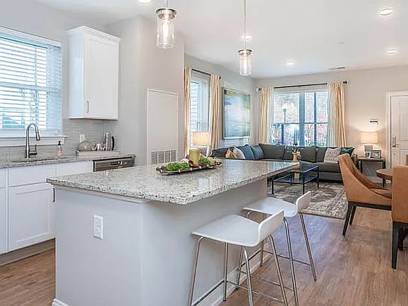 4th image of 833 Deming Rd #54