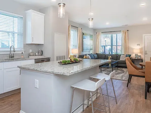 Little Brook, 833 Deming Rd #54, Berlin, CT 06037