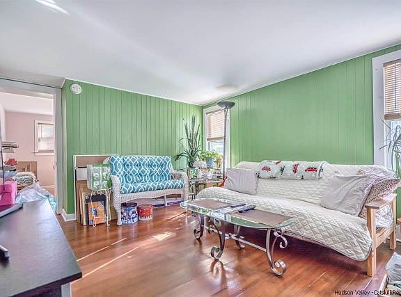 3rd image of 9 Dubois St