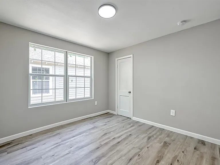 3274 Reeves St #B — Photo 2