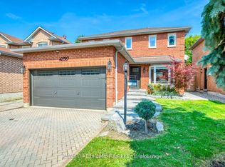 4230 Credit Pointe Dr #Basement, Mississauga, ON L5M 3K2
