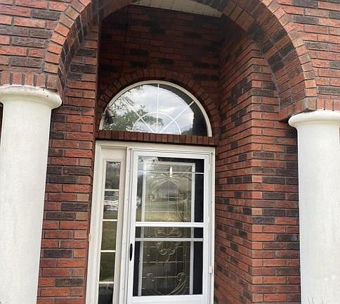4th image of 2810R Sweetholly Dr
