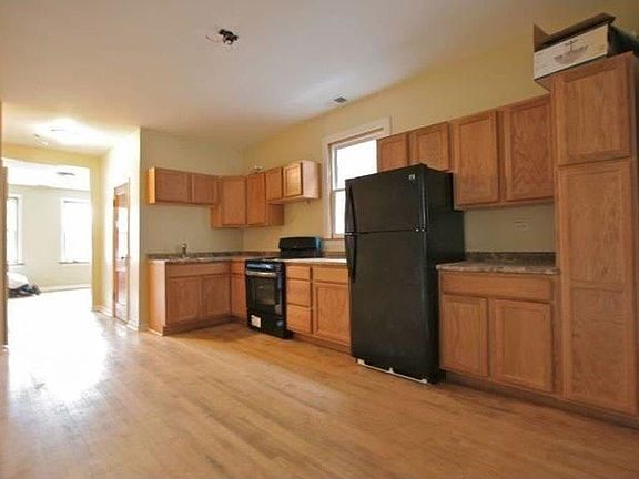 2nd image of 1629 W 37th Pl Floor 1