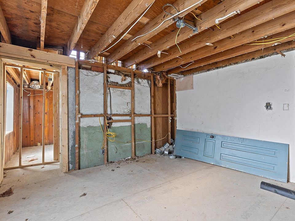 1st image of 504 Gurley St